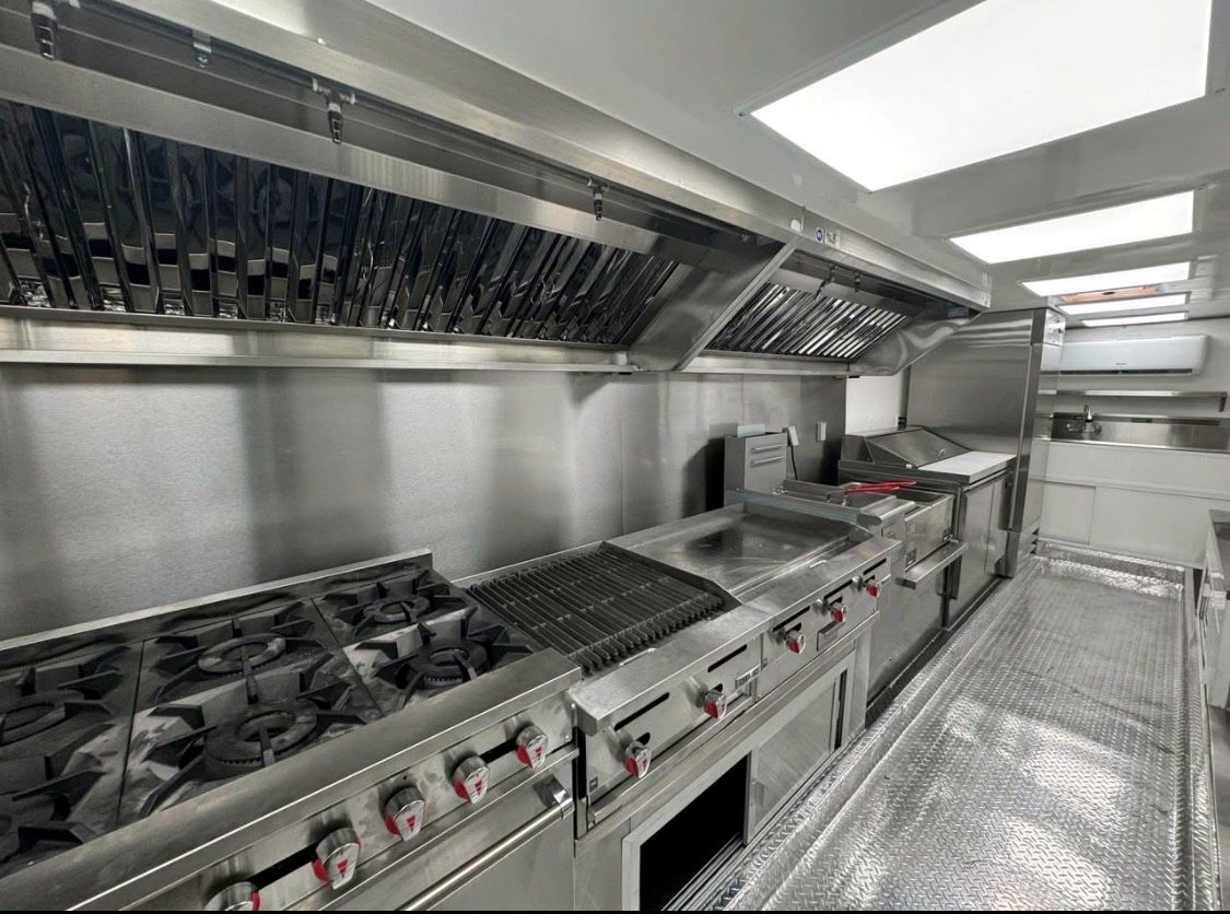 Big-build line — range, charbroiler, griddle